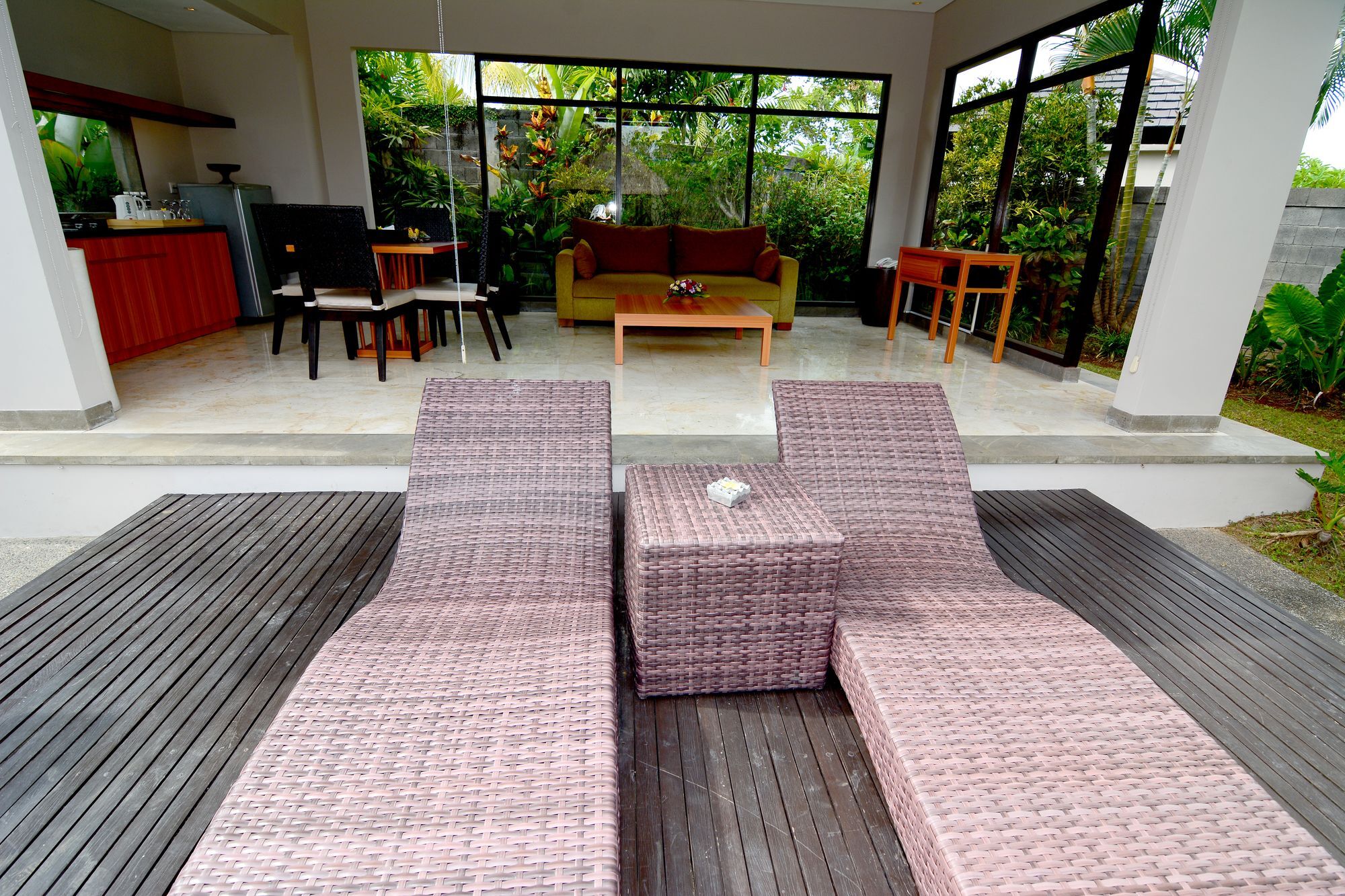 The Bali Bay View Villas นูซาดูอา ภายนอก รูปภาพ