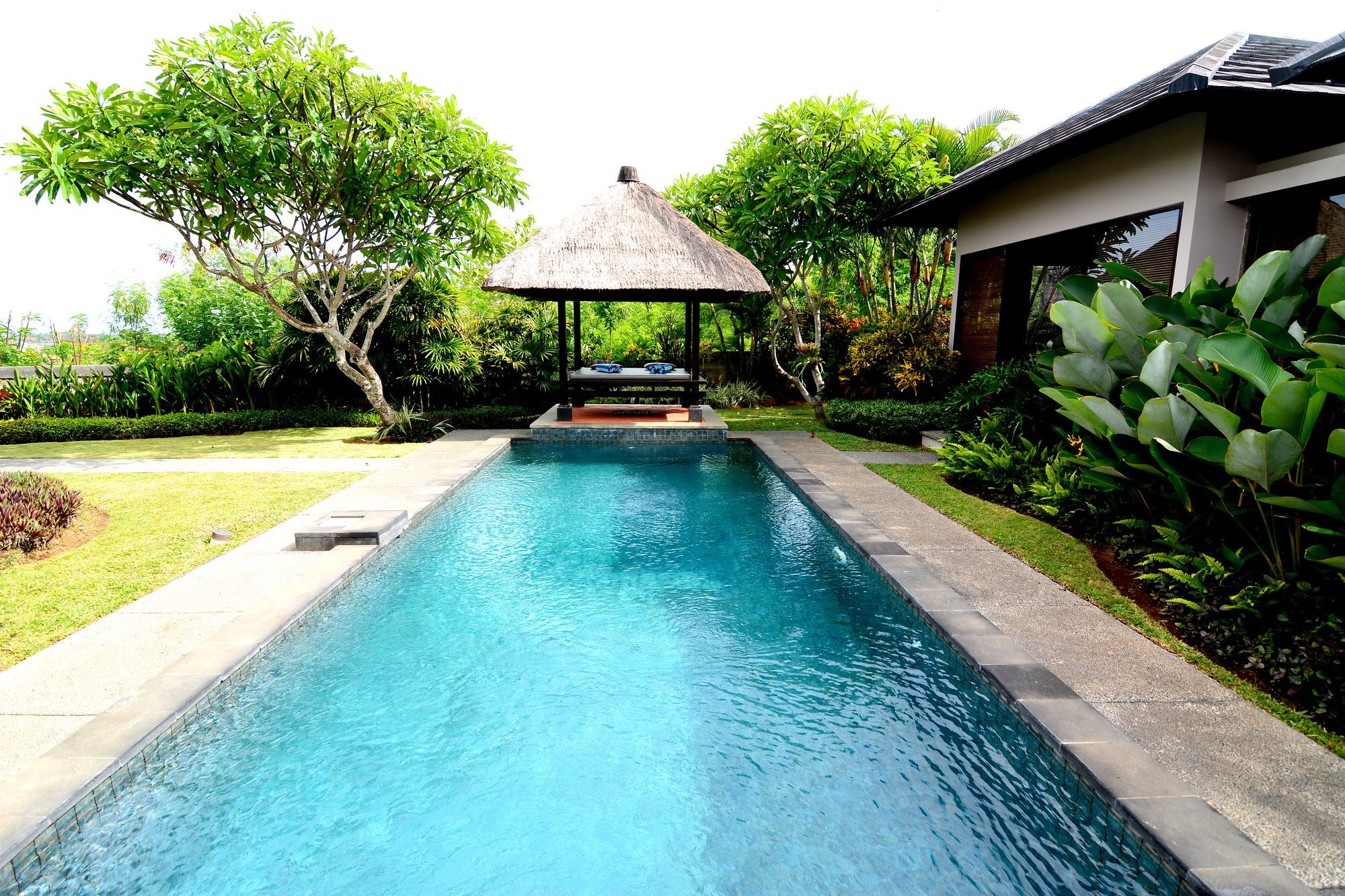 The Bali Bay View Villas นูซาดูอา ภายนอก รูปภาพ